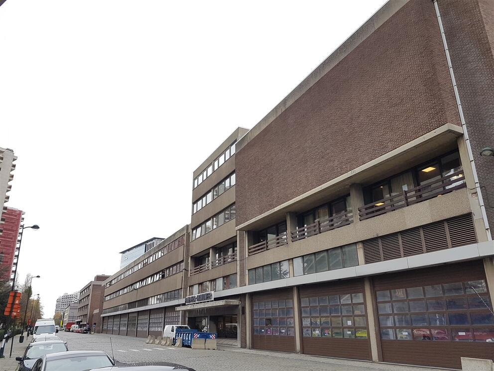 De hoofdingang van de kazerne in de Helihavenlaan. © sau-msi.brussels (P.Sa.)