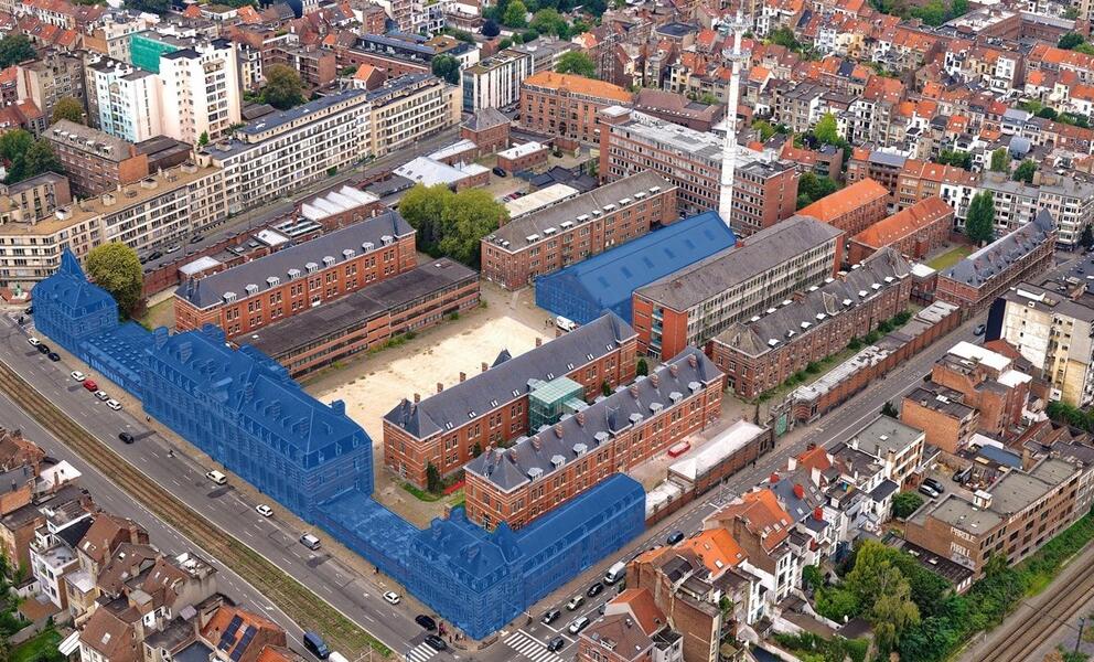 De eerste fase in de herontwikkeling van de site betreft de oude manege en de gebouwen aan de voorkant van de Generaal Jacqueslaan en op de hoek van de Kroonlaan. © sau-msi.brussels (Simon Schmitt - www.globalview.be)